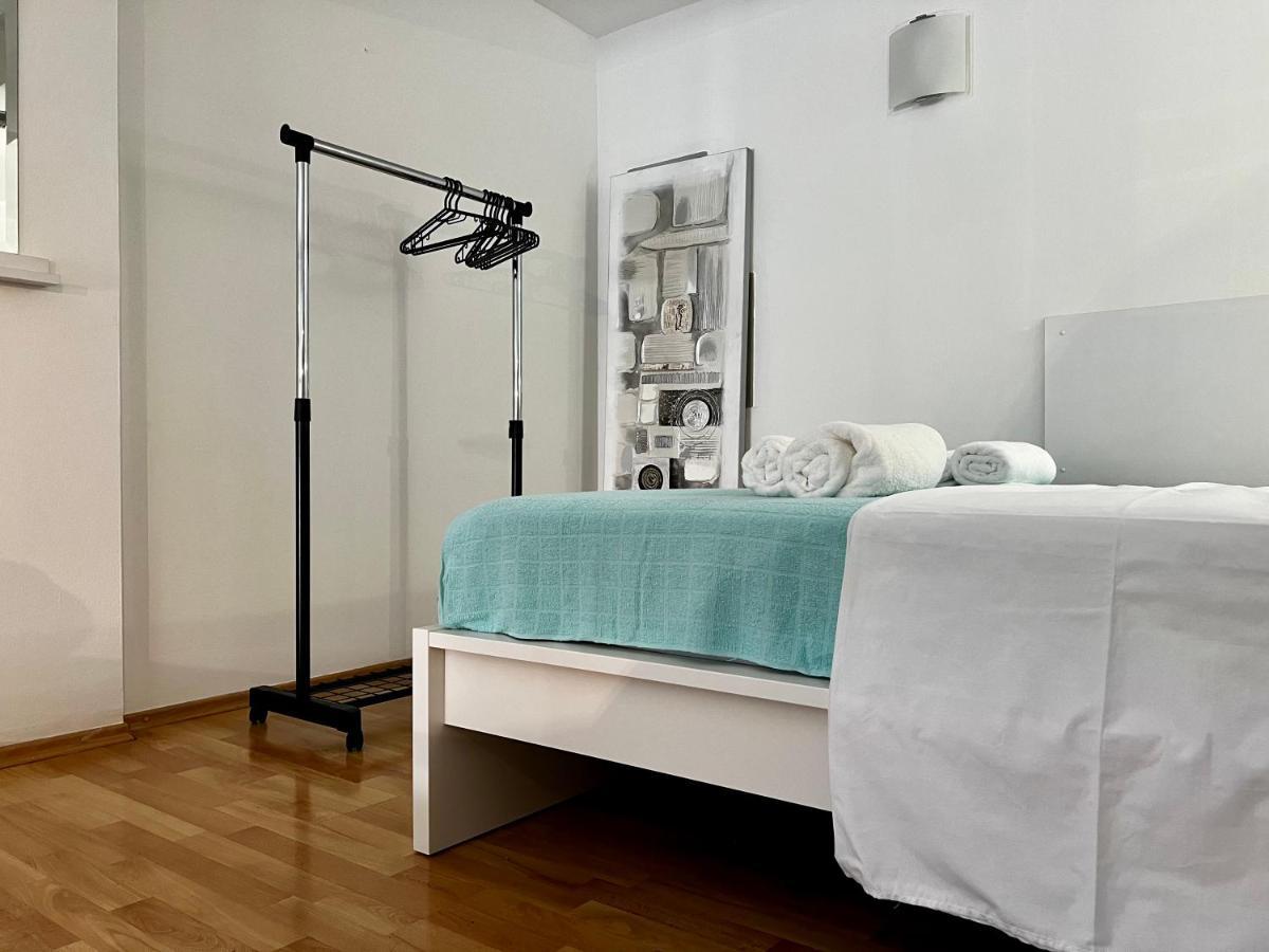 Studio Apartment Galant Zagreb Bagian luar foto